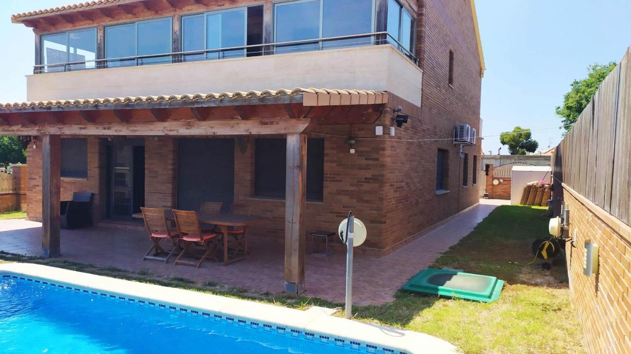Chalet Moderno Con Piscina En Калафелл Экстерьер фото